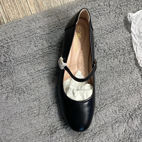 New in box size 7 black low heal Mary Jane’s. - Picture 3 of 8